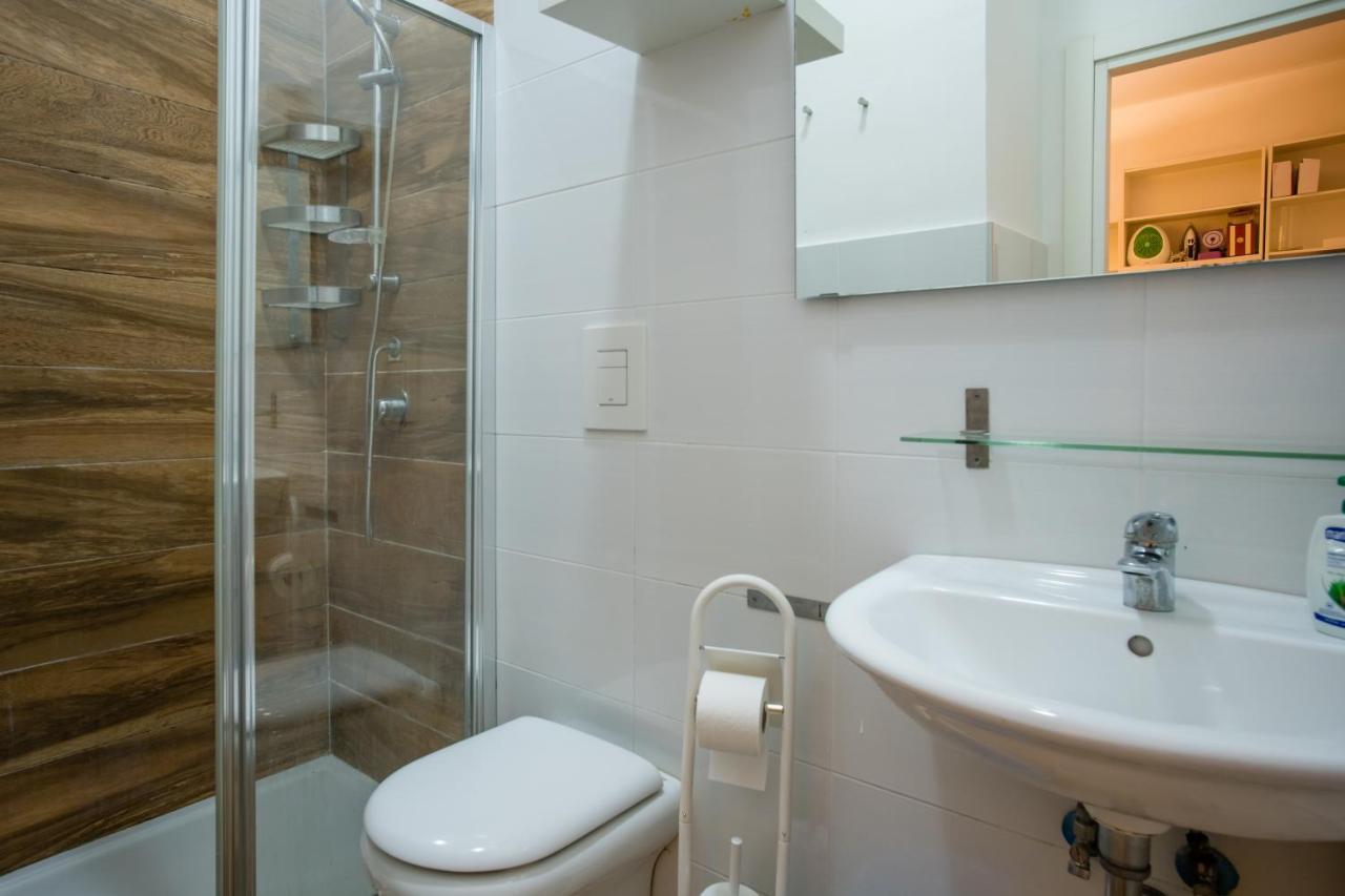 Stay In Naples Flats Toledo Exterior foto